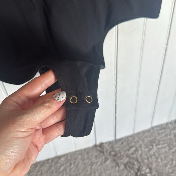 Good American Bodysuit Black with Gold Details Size 5 - Picture 5 of 7